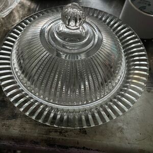 vintage Anchor Hocking "Queen Mary" ribbed glass lidded dish